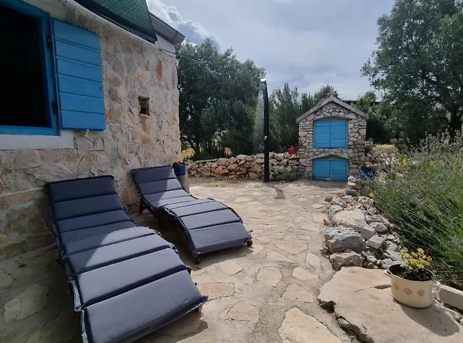 Robinson House Ruza Gostinjska kuća Nevidane